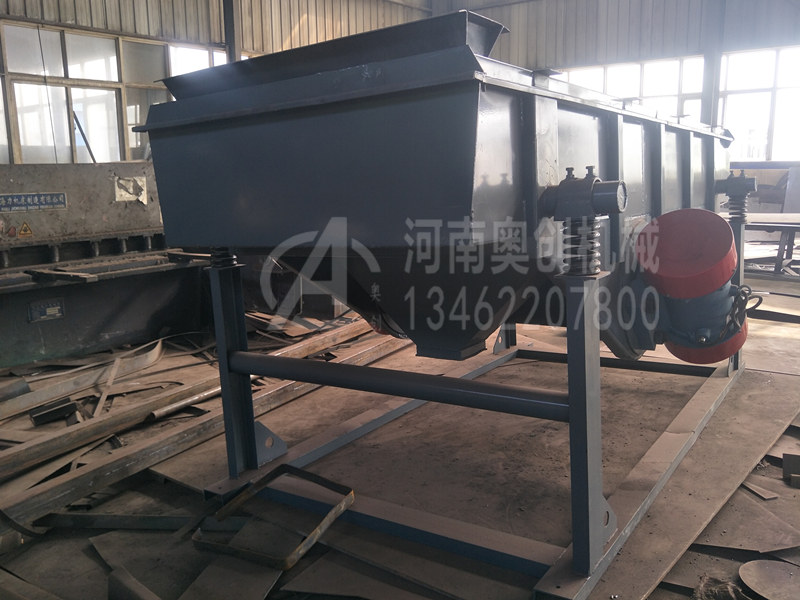 使用澆注料除雜分級直線篩選機時應注意什么? 使用澆注料除雜分級直線篩選機時應注意什么?