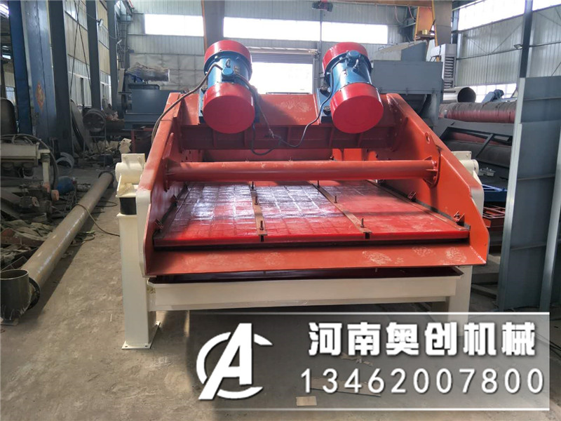 石英砂專用直線振動篩采用加大篩孔改善篩分過程 石英砂專用直線振動篩采用加大篩孔改善篩分過程