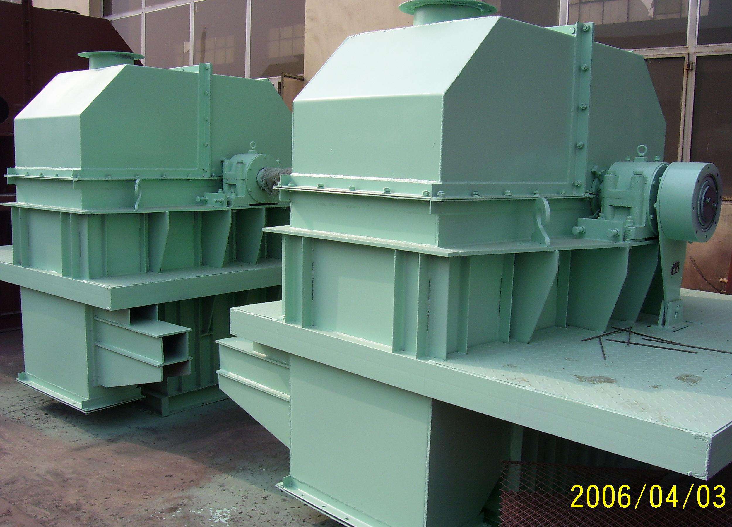 斗式提升機主要構件